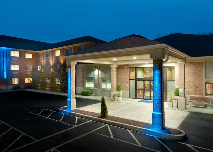 Holiday Inn Express & Suites Smithfield - Providence By Ihg