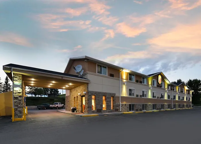 Super 8 By Wyndham Minot Airport