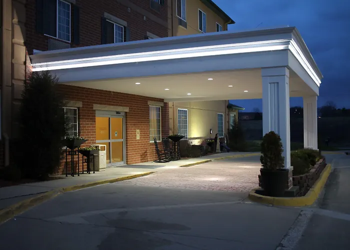 Best Western Plus Des Moines West Inn & Suites