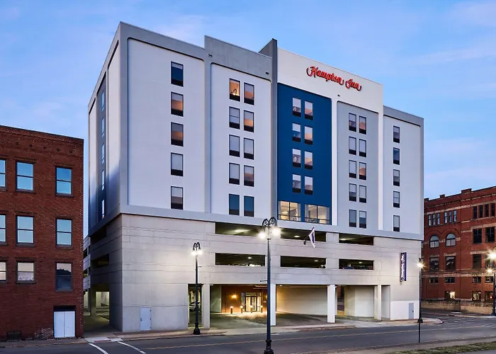 Hampton Inn Massillon