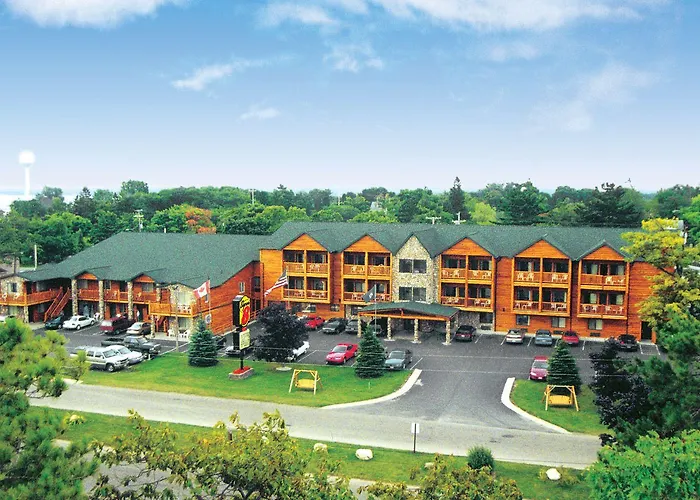 Super 8 By Wyndham Bridgeview Of Mackinaw City