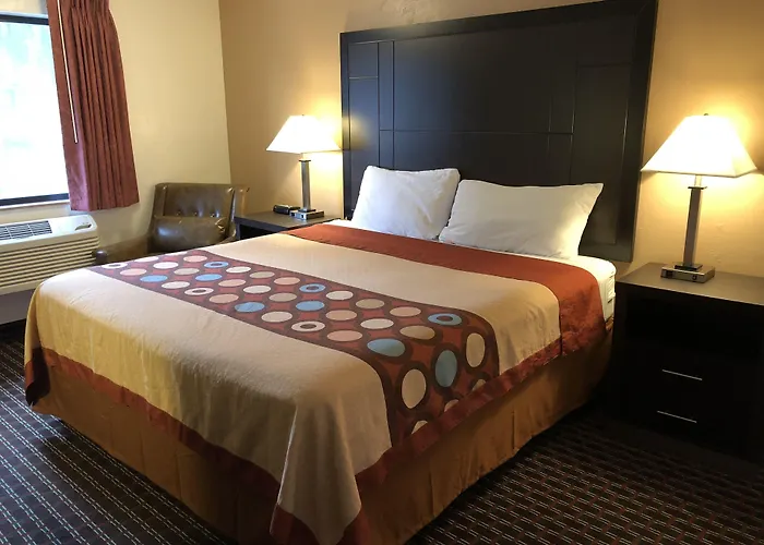 Super 8 By Wyndham Lacey Olympia Area
