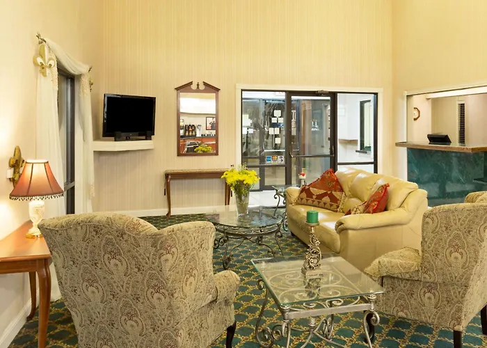 Super 8 By Wyndham Covington