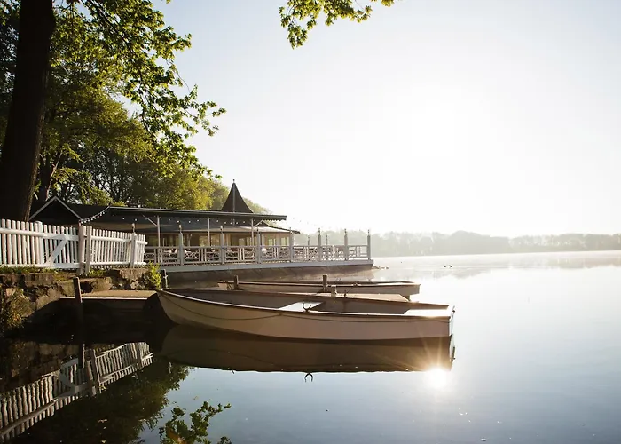 Bokel-Mühle am See