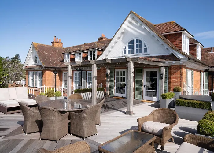 Chewton Glen Hotel - An Iconic Luxury Hotel
