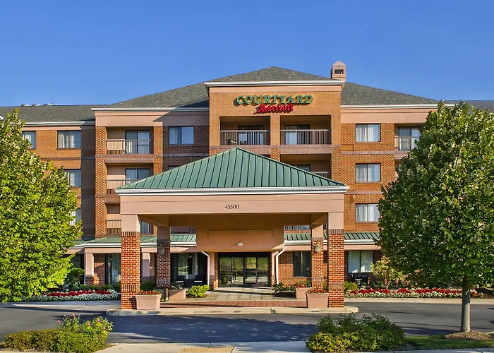 Courtyard By Marriott Dulles Town Center