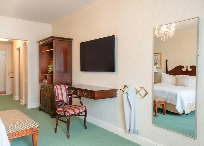 The Bristol Hotel Campbell San Jose