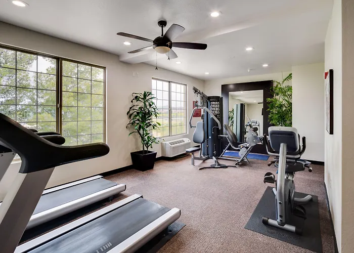 Ayres Suites - Lake Forest