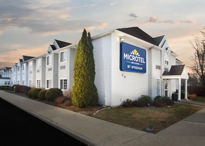 Microtel Inn & Suites By Wyndham Bethel/Danbury
