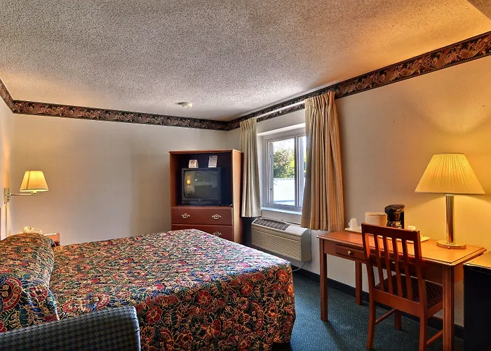 Rodeway Inn Bedford