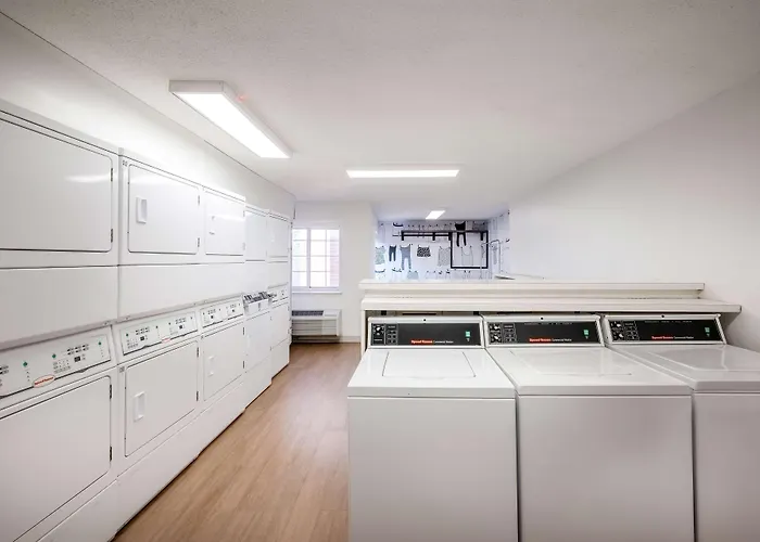 Sonesta Simply Suites Jersey City