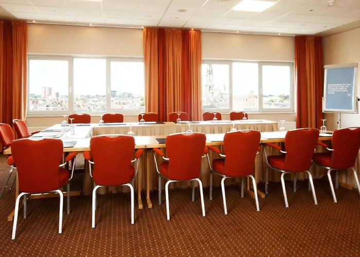 NH Groningen Hotel