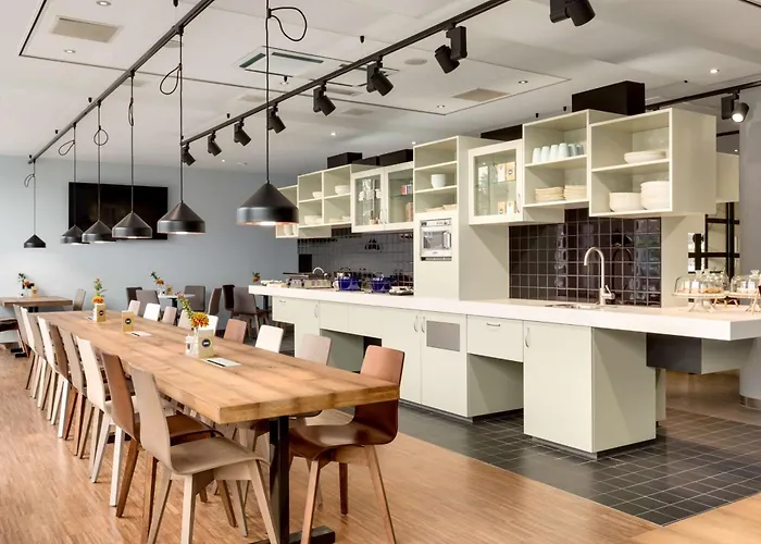 NH Groningen Hotel