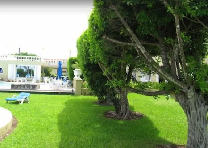 Villablanca Garden Beach Hotel