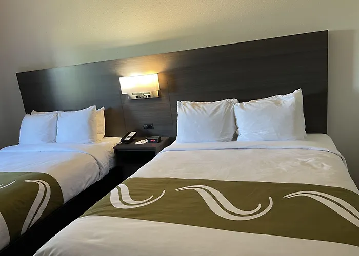 Quality Suites Tulsa I-44