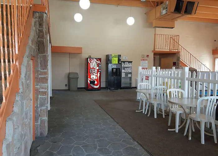 Knights Inn And Suites -
