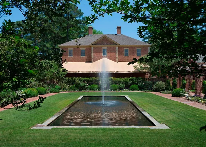 Lodge, Autograph Collection