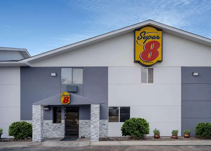 Super 8 By Wyndham Merrillville
