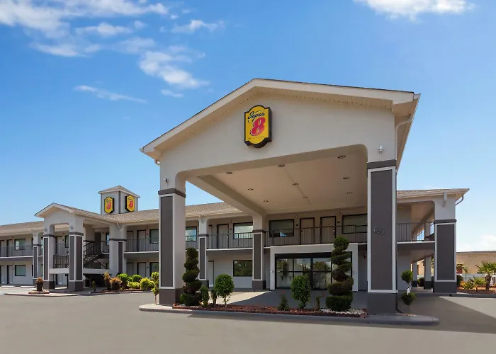 Super 8 By Wyndham Prattville Montgomery