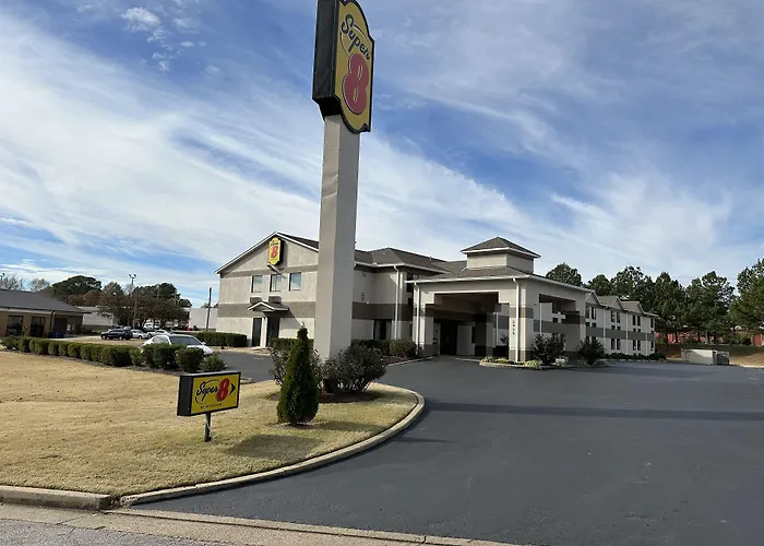 Super 8 By Wyndham Hernando