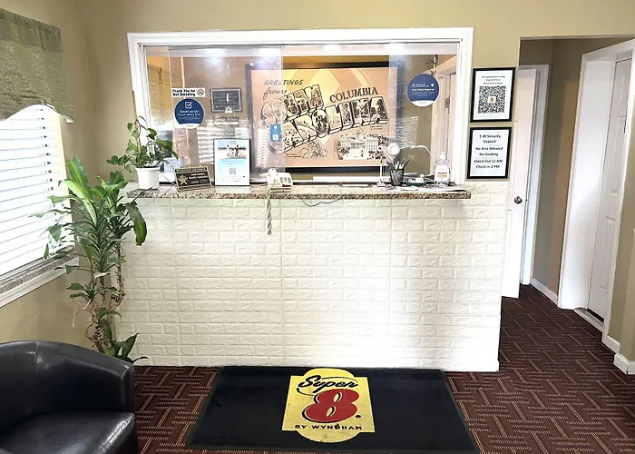 Super 8 By Wyndham Columbia/Ft. Jackson Sc