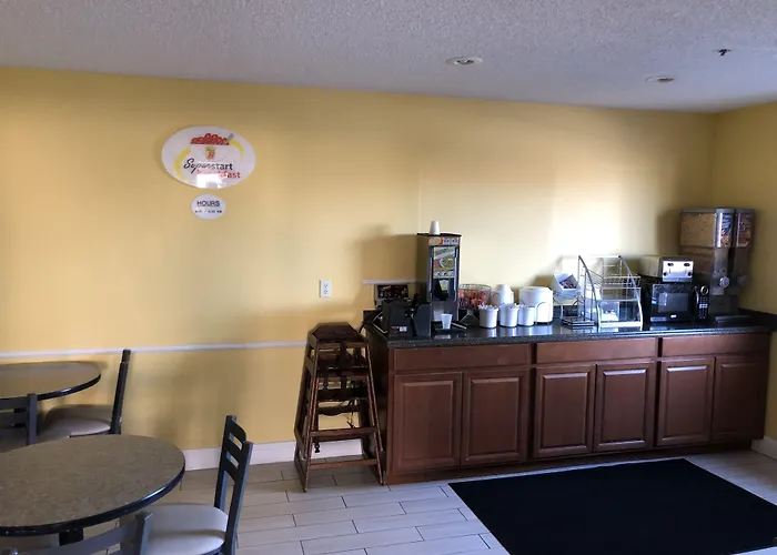 Super 8 By Wyndham