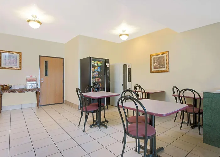 Super 8 By Wyndham