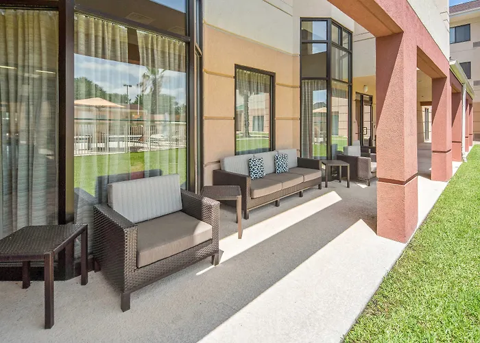 Courtyard By Marriott Bryan College Station