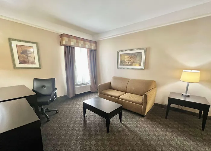 La Quinta Inn & Suites By Wyndham Pharr Rgv Medical Center