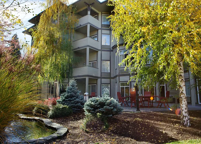 Plaza Inn & Suites At Ashland Creek