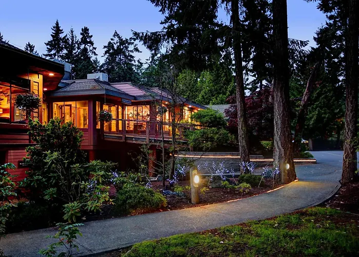 Tigh-Na-Mara Seaside Spa Resort