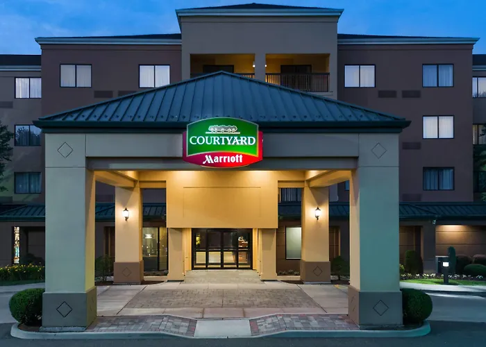 Courtyard By Marriott Danbury