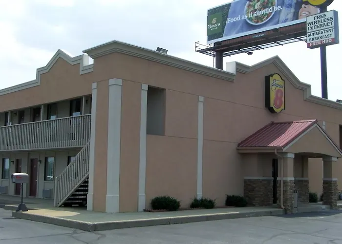 Super 8 By Wyndham Lafayette Motel