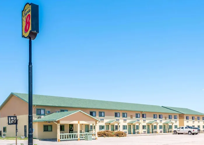 Super 8 By Wyndham Kimball