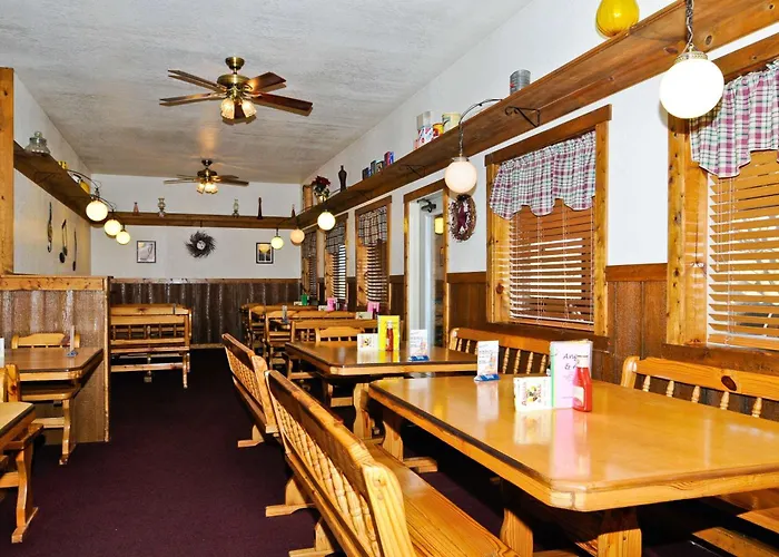 Berkeley Springs Dog Friendly Hotels