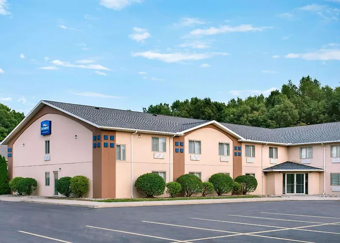 Baymont Toledo Airport Hotel Swanton