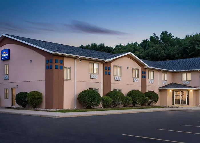 Baymont Toledo Airport Hotel Swanton
