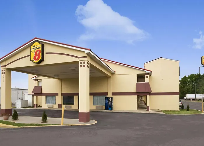 Super 8 By Wyndham Chattanooga/