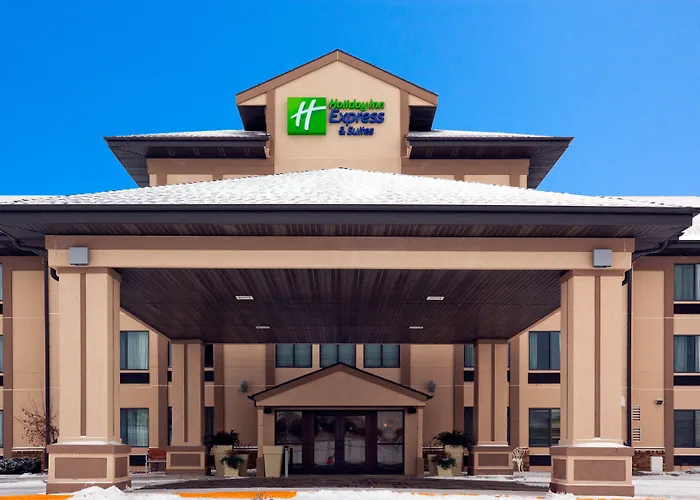 Holiday Inn Express & Suites Winner By Ihg