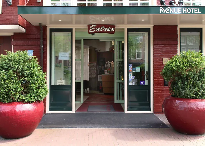 Avenue Hotel
