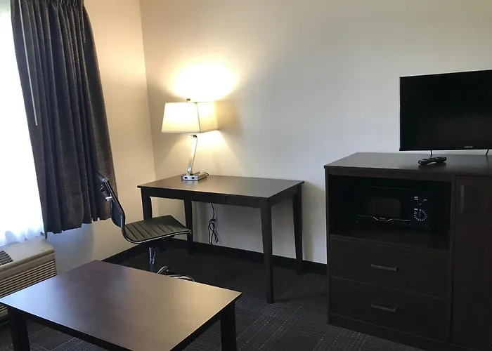 Days Inn & Suites By Wyndham Gresham