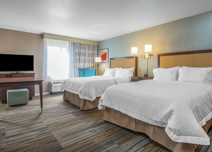 Hampton Inn & Suites