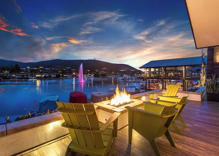 Lakehouse Resort