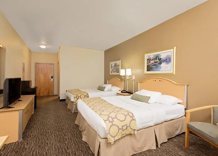 Baymont By Wyndham Lawrenceburg