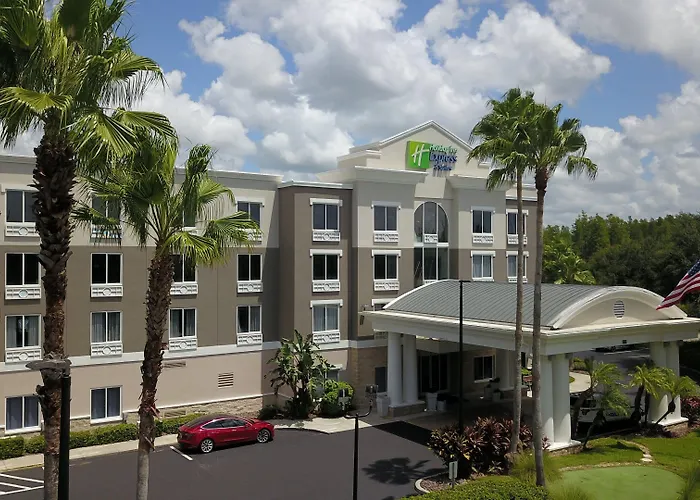 Holiday Inn Express And Suites Tampa I-75 At Bruce B. Downs By Ihg