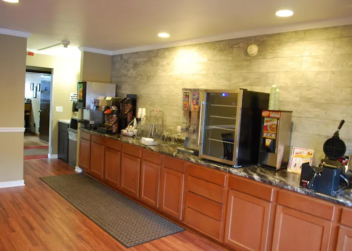 Super 8 By Wyndham Eau Claire Wi