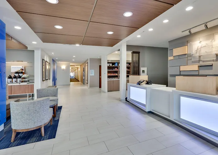 Holiday Inn Express & Suites Dallas - Duncanville By Ihg