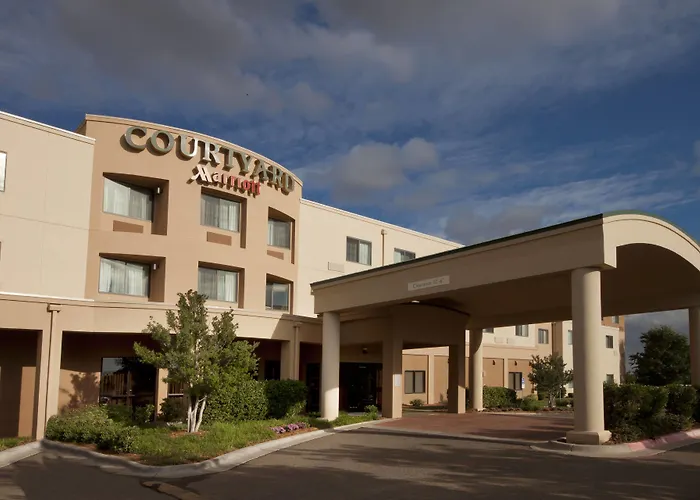Courtyard By Marriott West/Medical Center