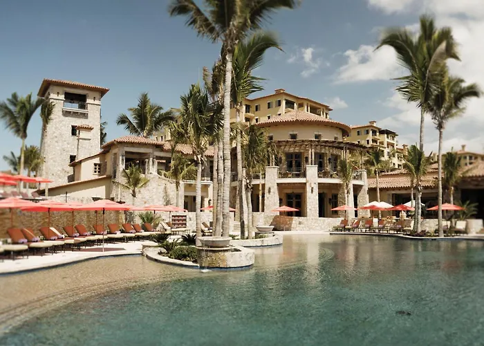 Hacienda Beach Club&Residences