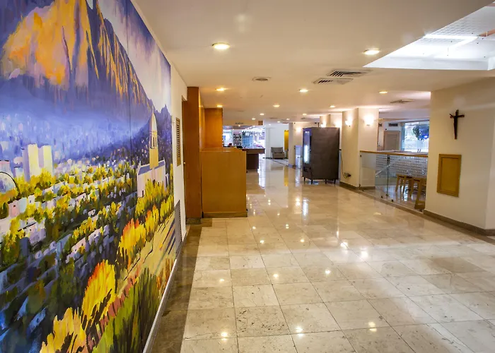 Hotel Plaza Calzada